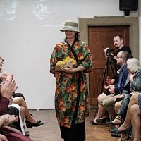 20181104164157-5facafd2-me