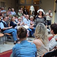 20170629215700-fb350abd-me