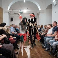 20191107214905-6a2a9f9b-me