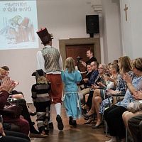 20181104165517-ab71a804-me