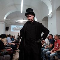 20191107221737-f1fb0e97-me