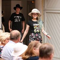 20170629215634-ce2b66de-me