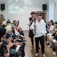 20181104181220-5b15a52d-me