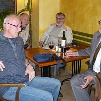 20160426234520-e8499ee7-me