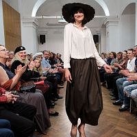 20191107210305-24661575-la