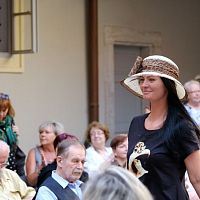 20170629215529-bf0a8161-me