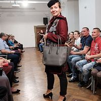 20191107215411-d15a66fa-la