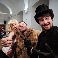 20191107221539-5c728c2b-me