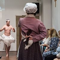 20181104165018-aad6a02b-me