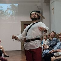 20181104164943-cac7c583-me