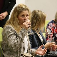 20191107225946-a2f6db79-me