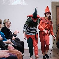 20191107214000-75db5478-me