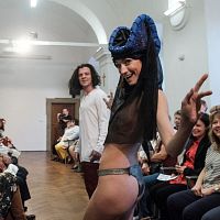 20181104175619-bb784560-me