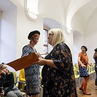 20191107203220-dc1e66b2-la