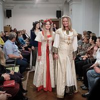 20191107214923-445233f4-la