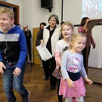 20170401163957-00724559-me