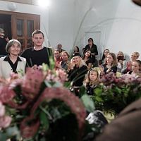 20191107224456-cbcfcaa2-me