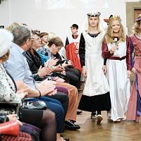 20191107214404-dd2b4bb2-la