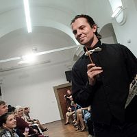 20181104164029-e042fe1c-me