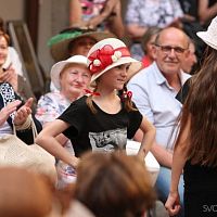 20170629215640-02adbcab-me