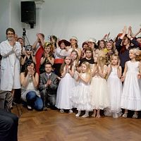 20170401175656-ae584a05-me