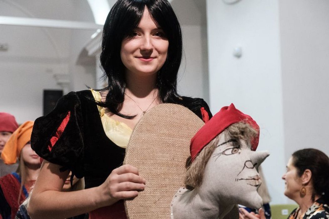 20181104165335-8323d953-me