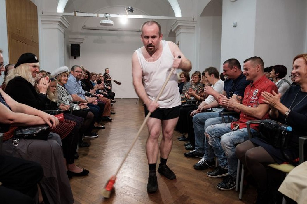 20191107213051-25f2d4e9-me