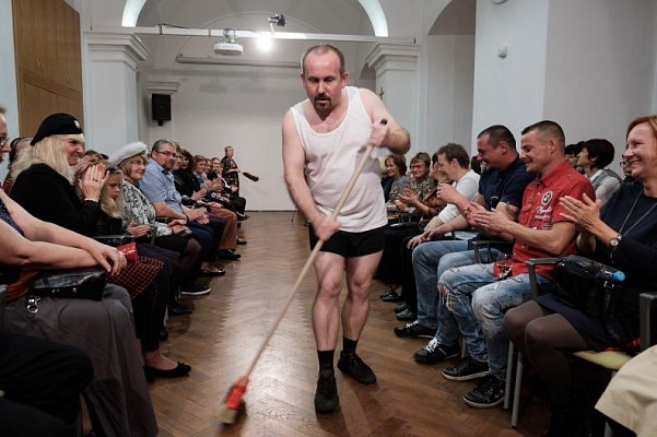 20191107213051-25f2d4e9-me