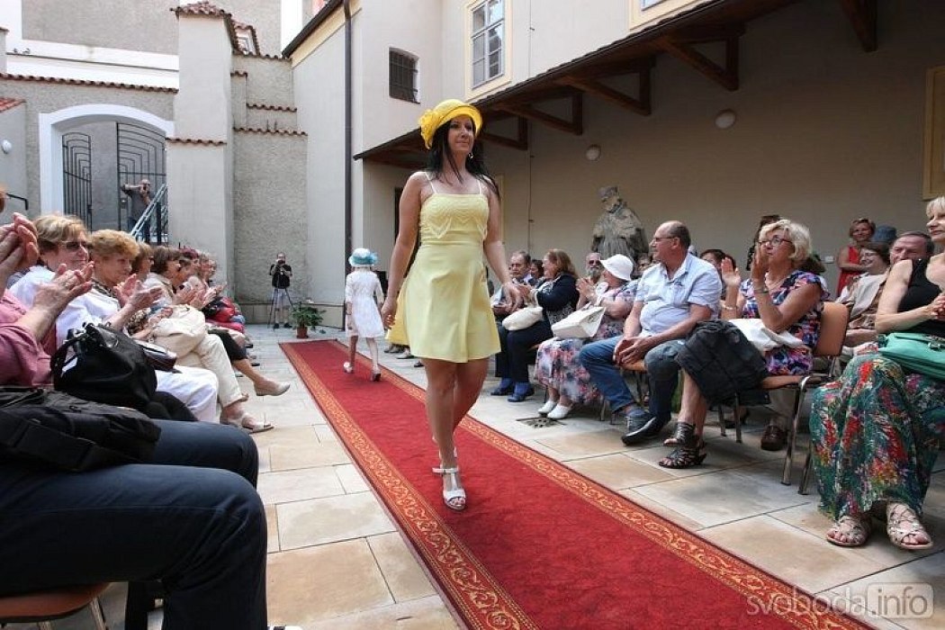 20170629215651-7f23eee0-me