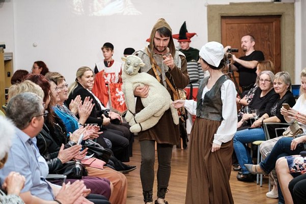 20191107214155-2cd5a709-me