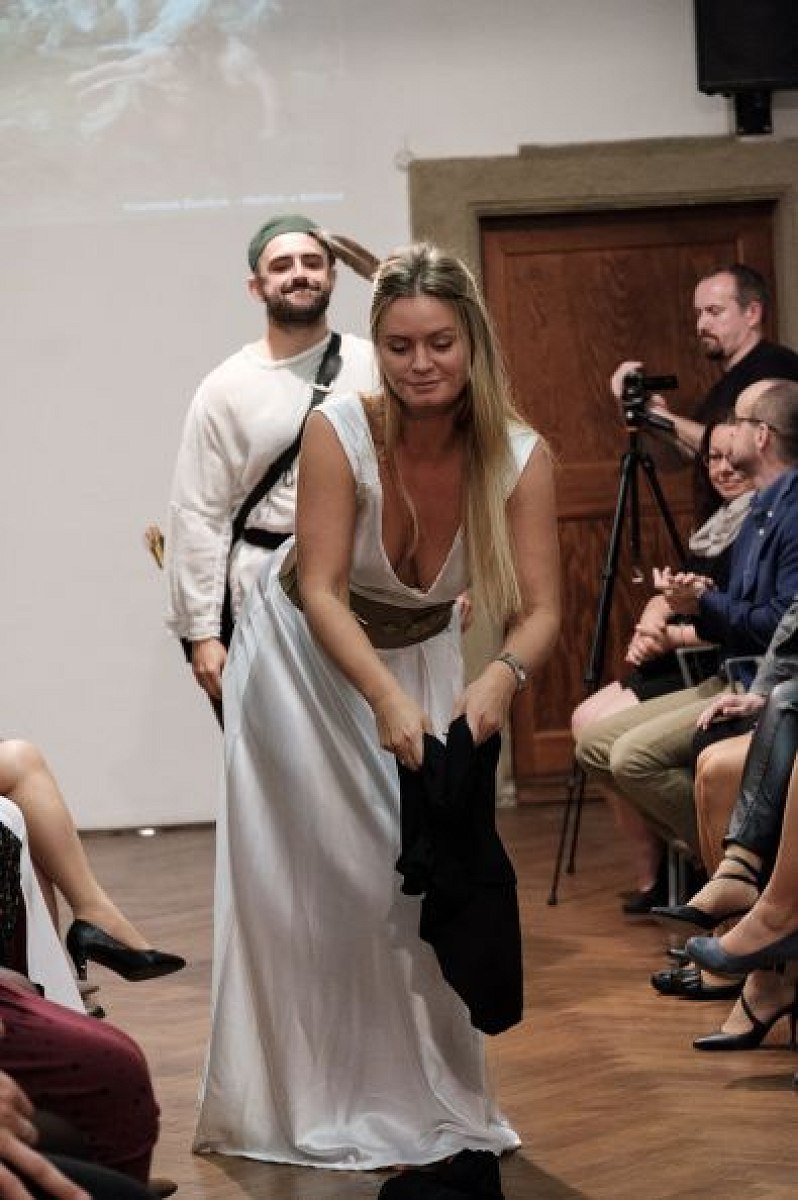 20181104164924-5526ccaa-me