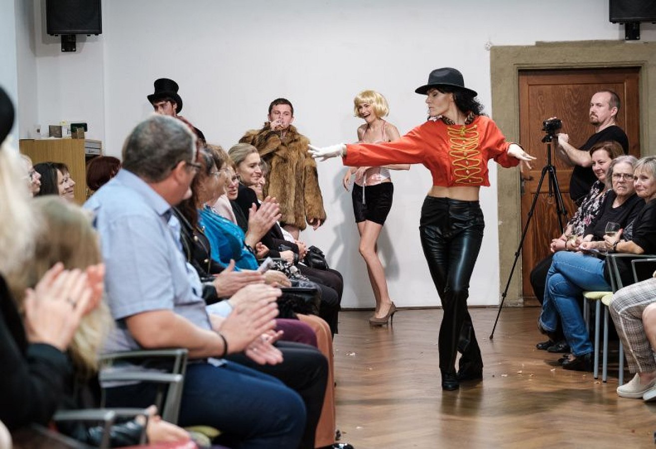 20191107221611-5356b834-me