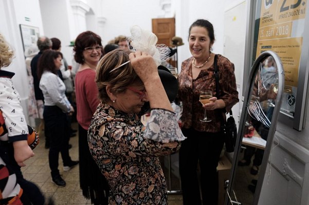 20191107225234-9cd96509-la