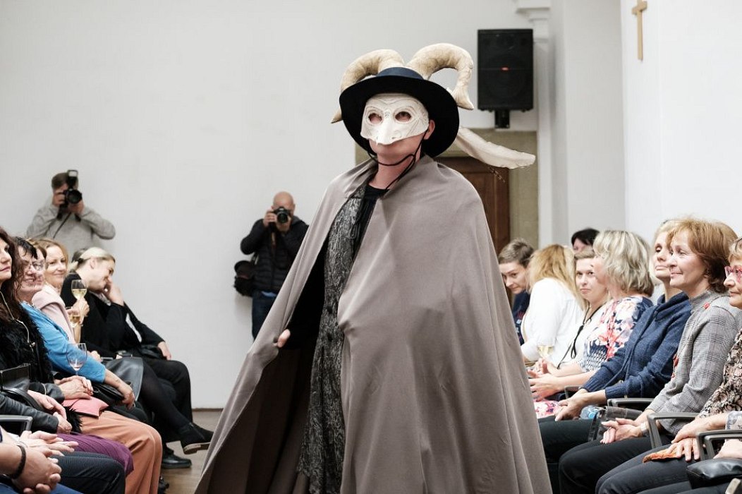 20191107205343-bd191653-la