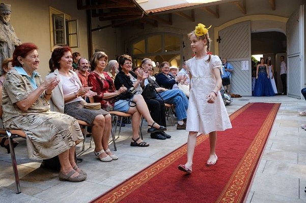 20170629231601-c45bc0f2-me