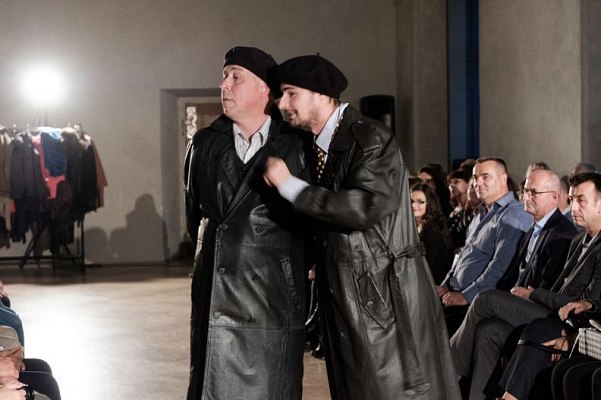 20181114191424-445e6674-me