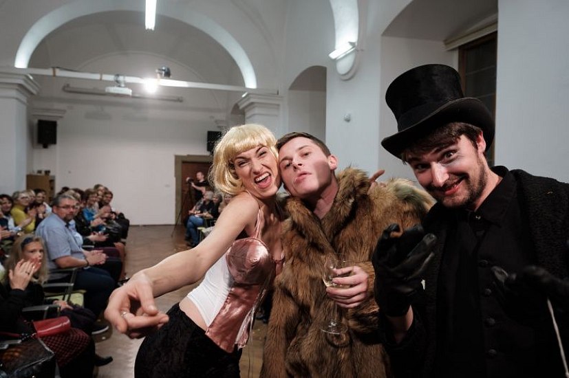 20191107221549-c822fa1a-me