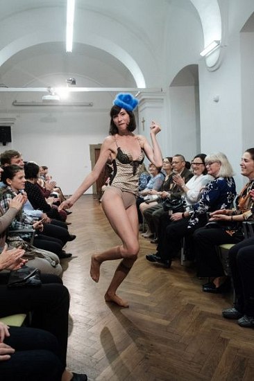 20181104163700-9b7592f9-me