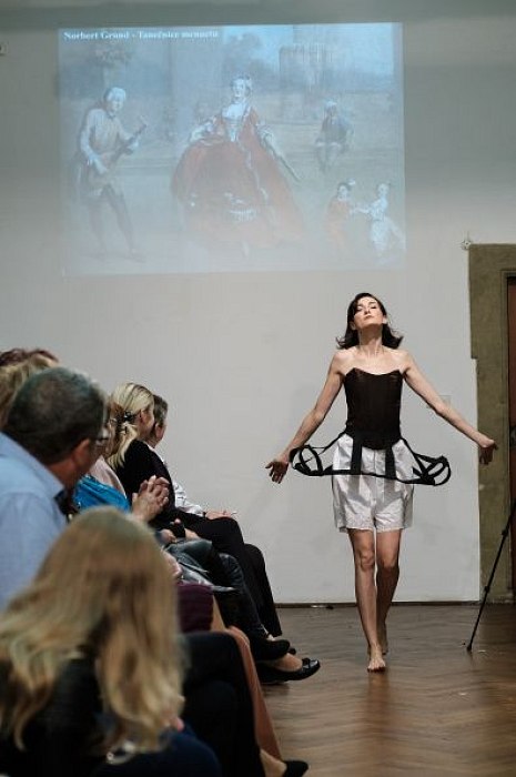 20191107223848-98227206-me