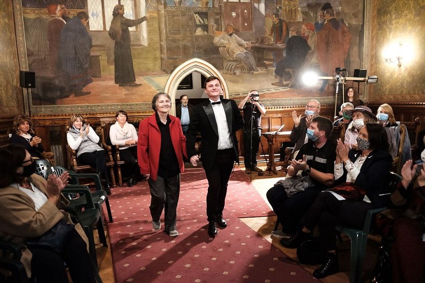 20201007132353-a8c2d45b-la