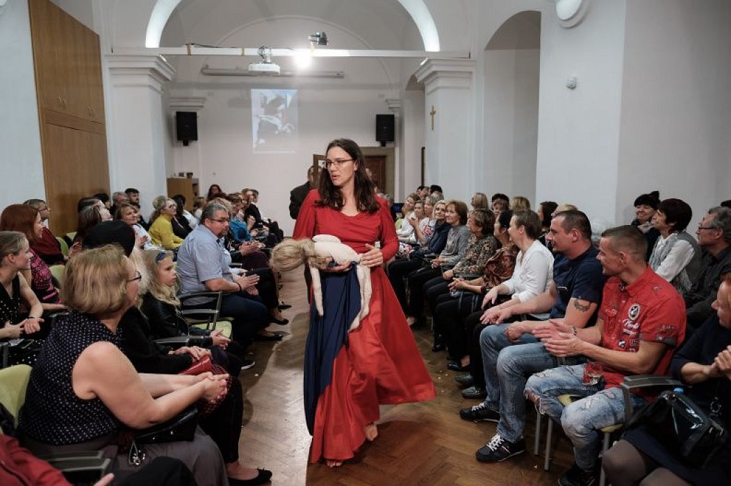 20191107223355-c86cb715-me