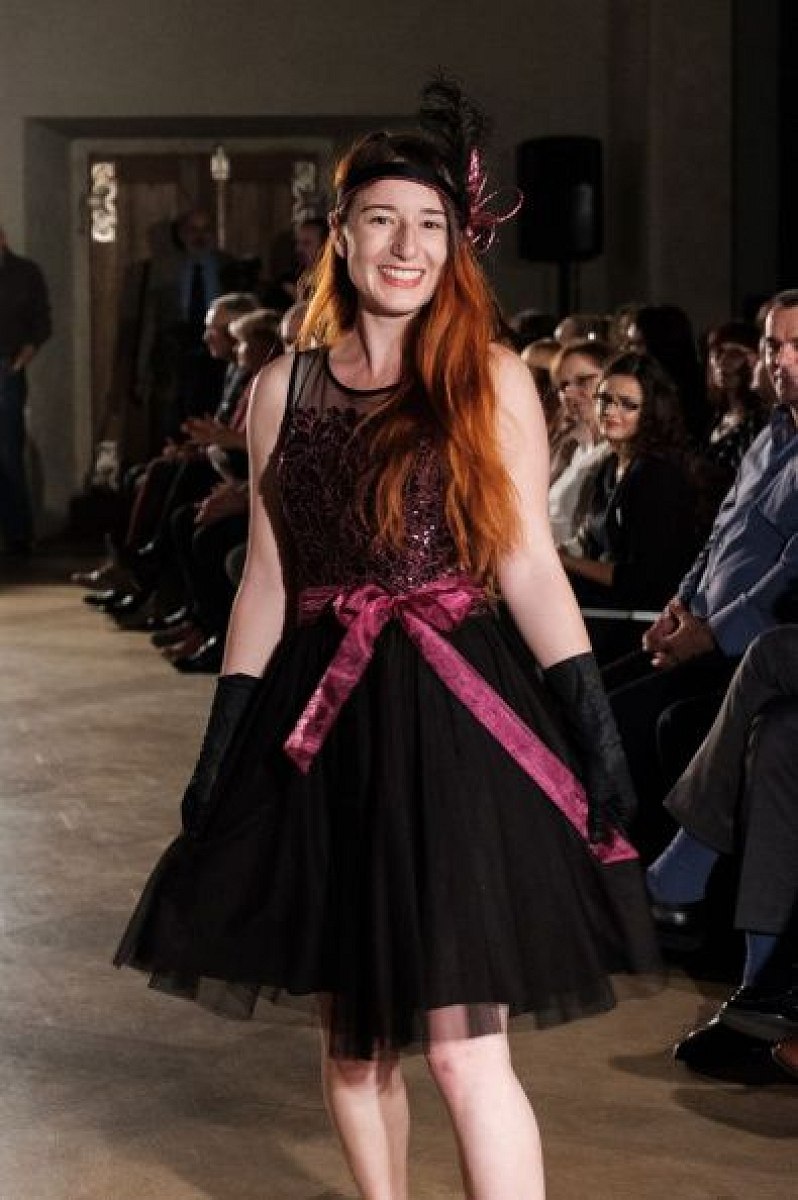 20181114192347-9cb79517-me