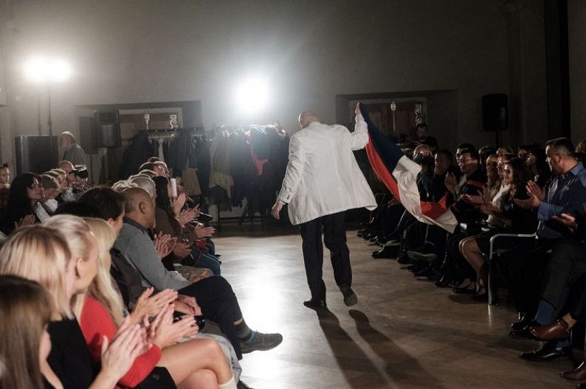 20181114191757-e3a3674d-me