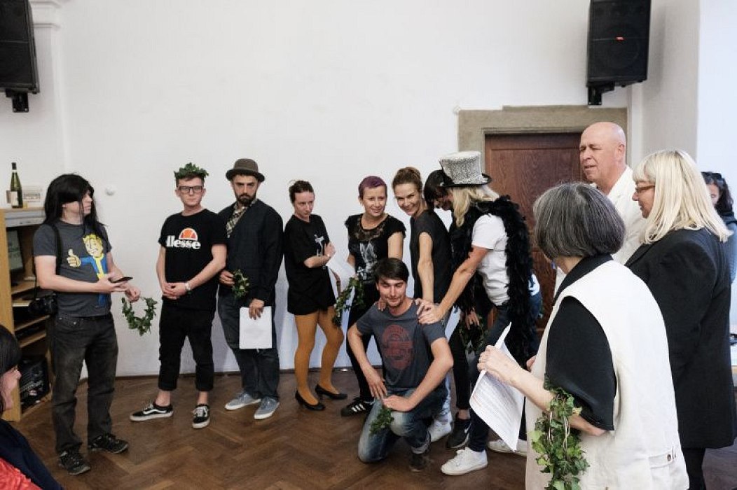 20181104144825-f05a9e20-me