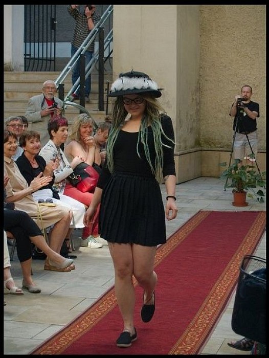 20170629215701-83e9b366-me