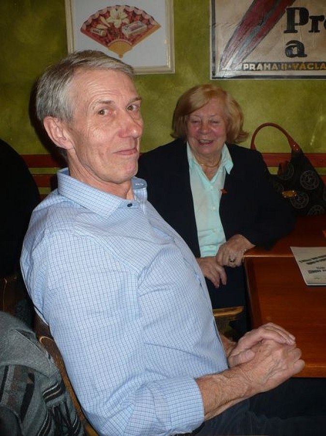 20160426234612-110f73f6-me