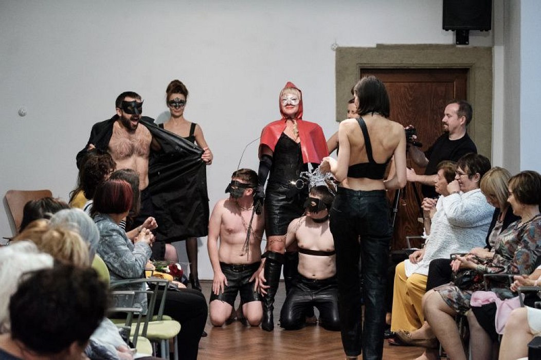 20181104183238-70ebac20-me