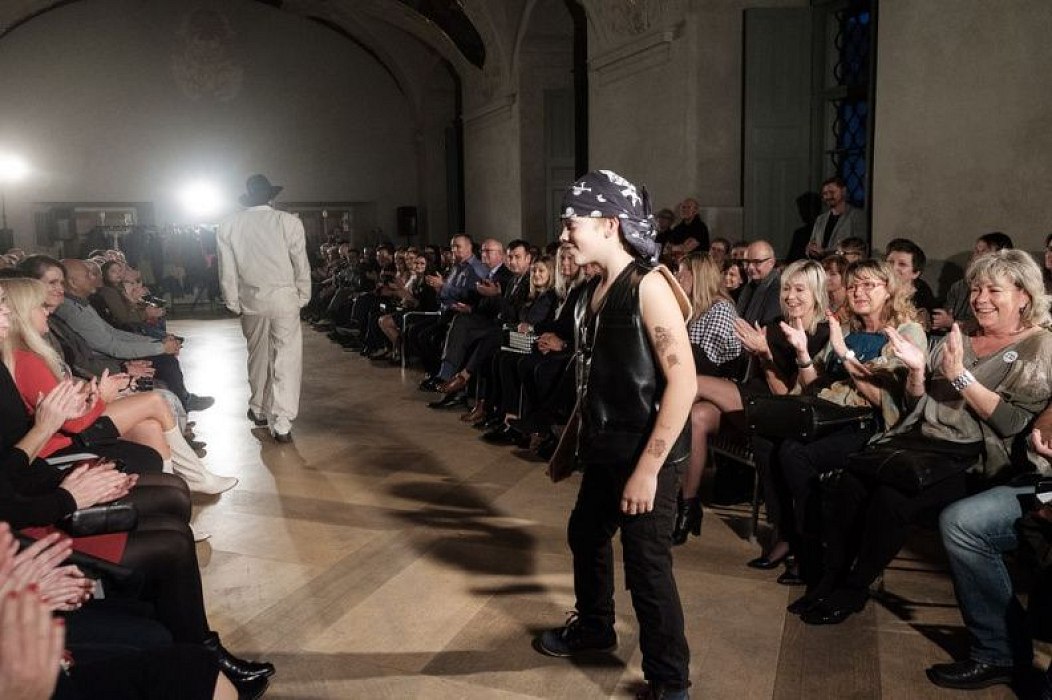 20181114191745-29f73a66-me