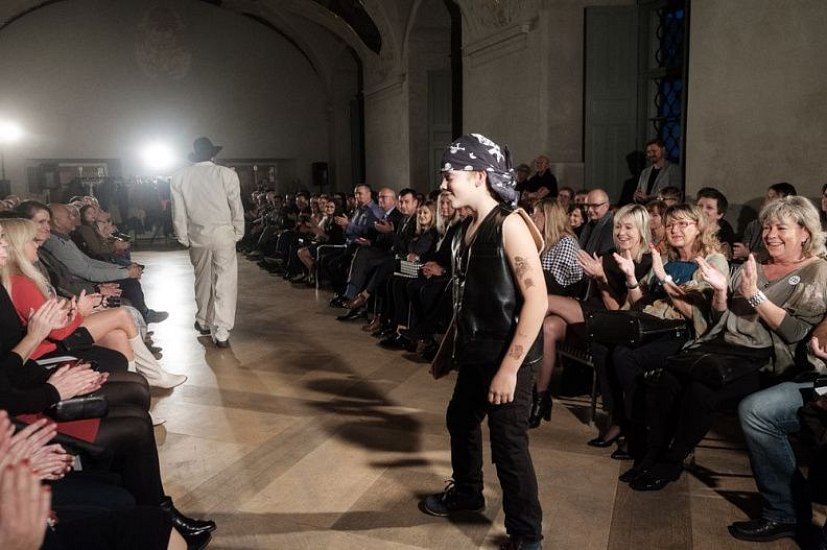 20181114191745-29f73a66-me