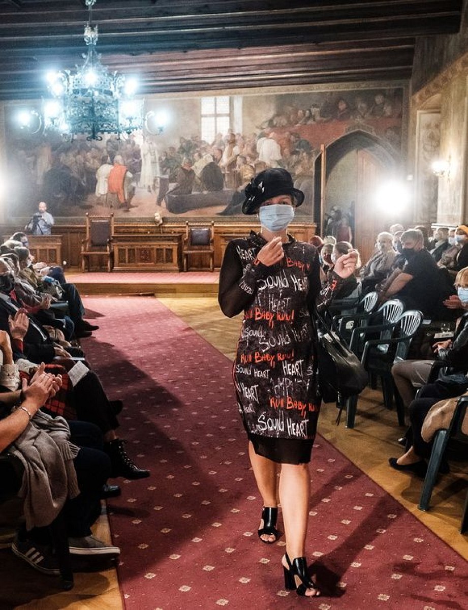 20201007132206-c88c39e7-la